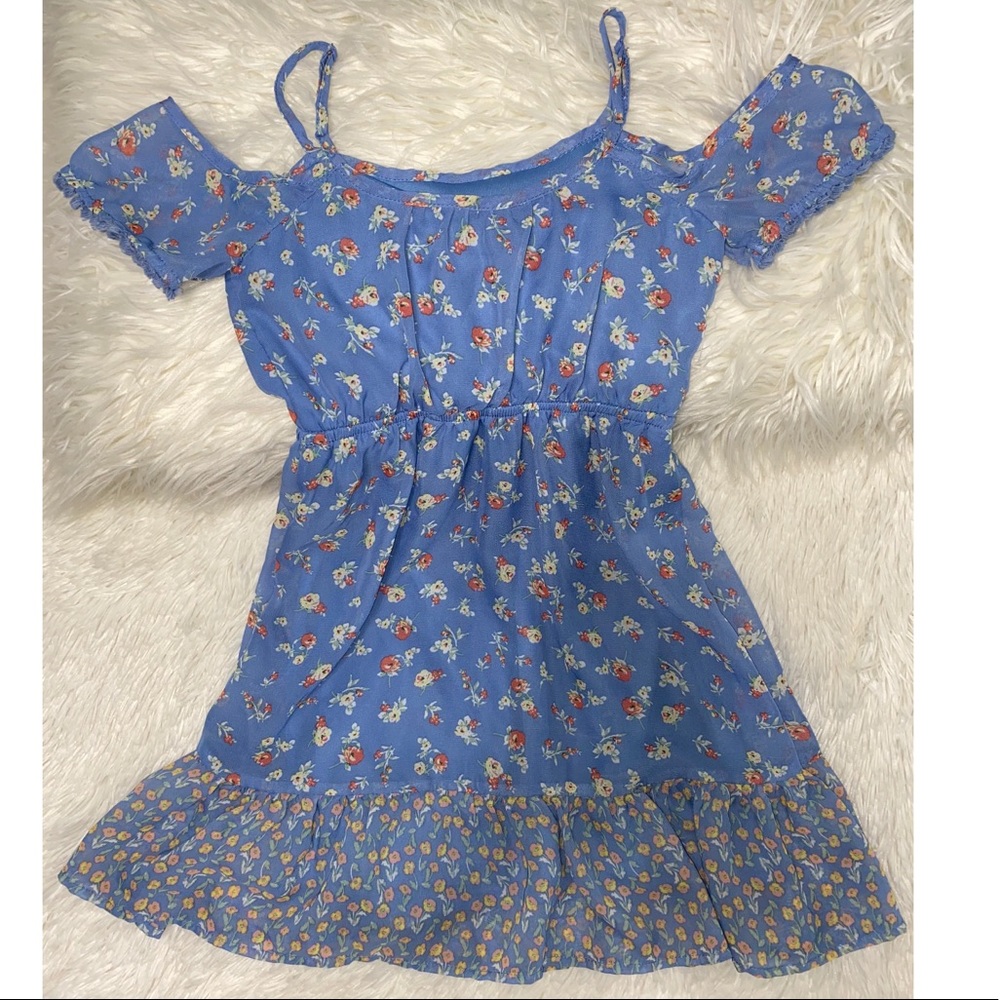 GIRLS- cold shoulder 💙 blue 🌼floral dress🌼
